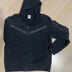 OG BLACK NIKE TECH GIMME 30$