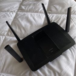 Linksys EA8500 WIRELESS Router 