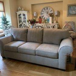 Beautiful New Beige 3 Seat Sofa Couch Rolled Arms