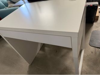 IKEA Micke desk used