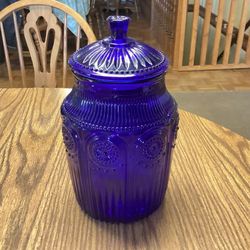 COBALT BLUE CANISTER LIKE NEW CONDITION (10 1/2” TALL ) $70  OBO