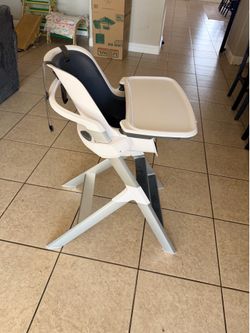 4moms Connect High Chair – White/Gray Modern Adjustable Baby High Chair