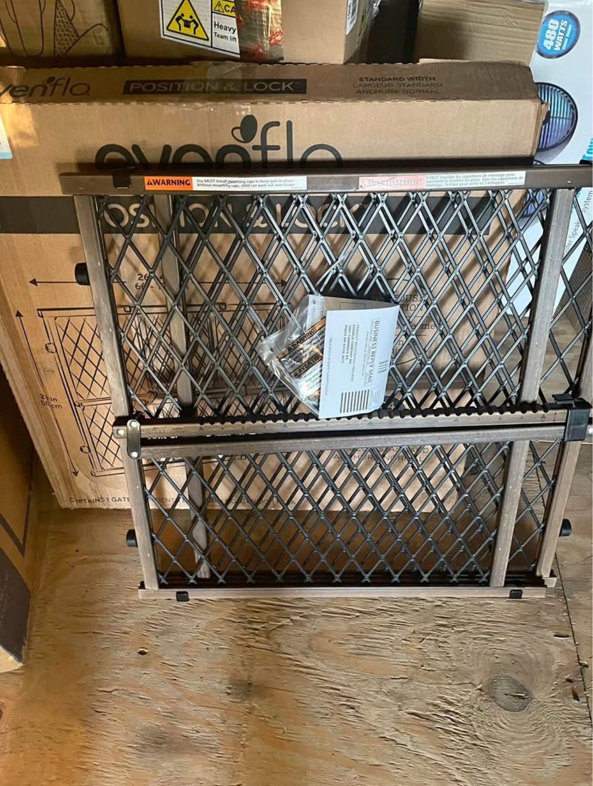 Wide Pet Gate / Baby Gate - Fits Openings 26” - 42”
