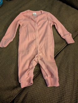 Infant pink sleepsuit without feet