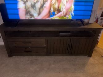 Tv console