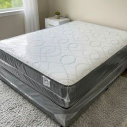 New Queen Size Mattress Plush With Mattress And Box Springs Set 