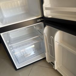 Like New Small Refrigerators 