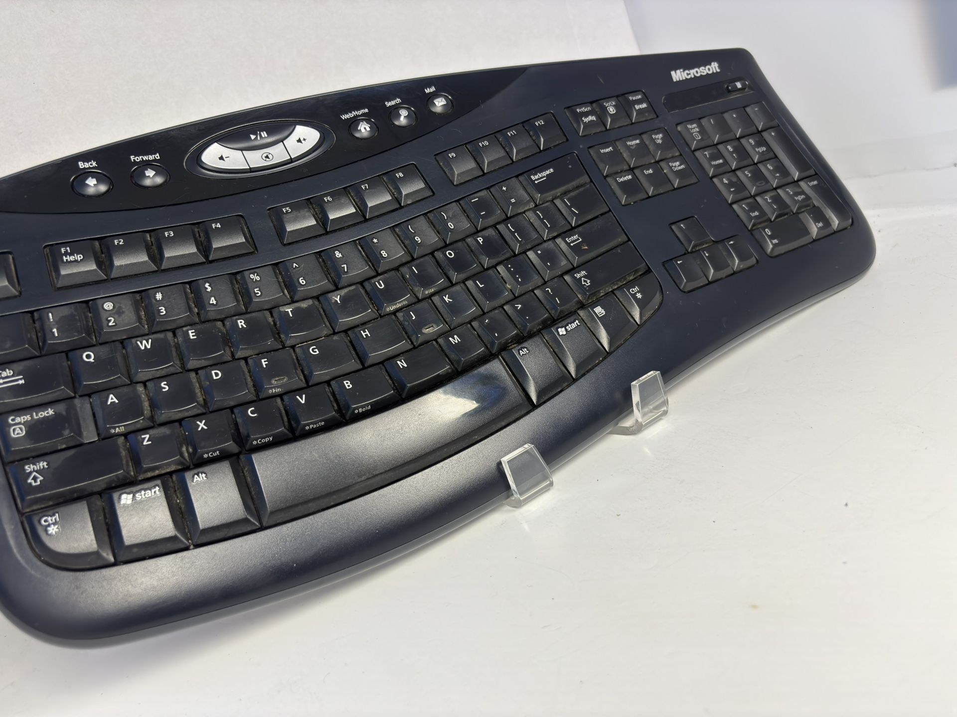 Microsoft Comfort Curve Keyboard 2000