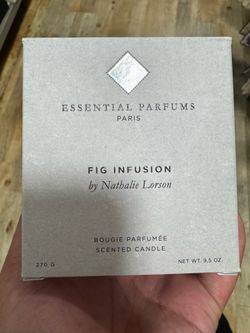 Essential Parfums Candle