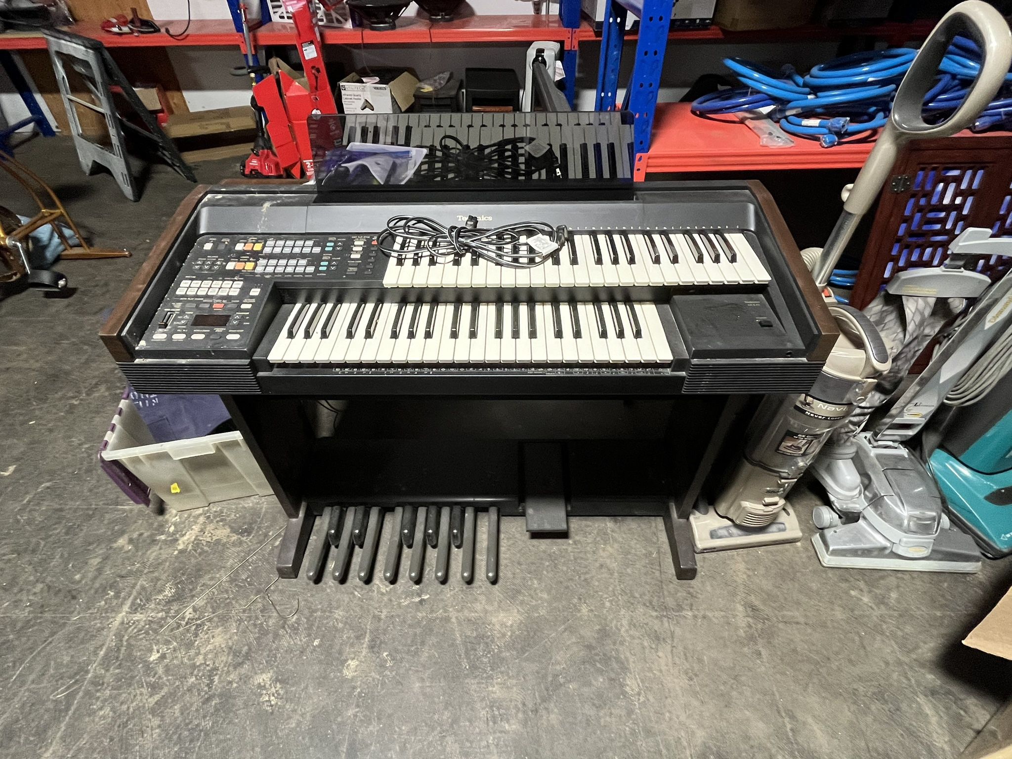 Keyboard Technics/Organ