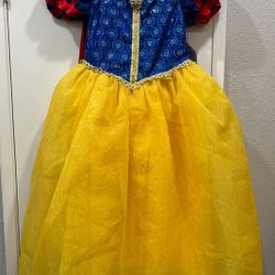 Snow White Girls Costume Size 9/10 Disney Castle Collection
