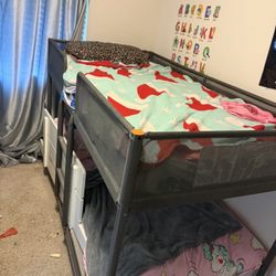 Twin Bunk Bed 