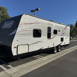 2018 Coleman Men Lantern Edition 28 Foot Travel Trailer