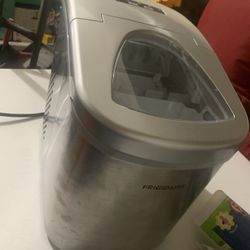 Frigidaire Countertop Ice Maker