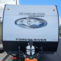 Forest River Wolf PUP 17sc 