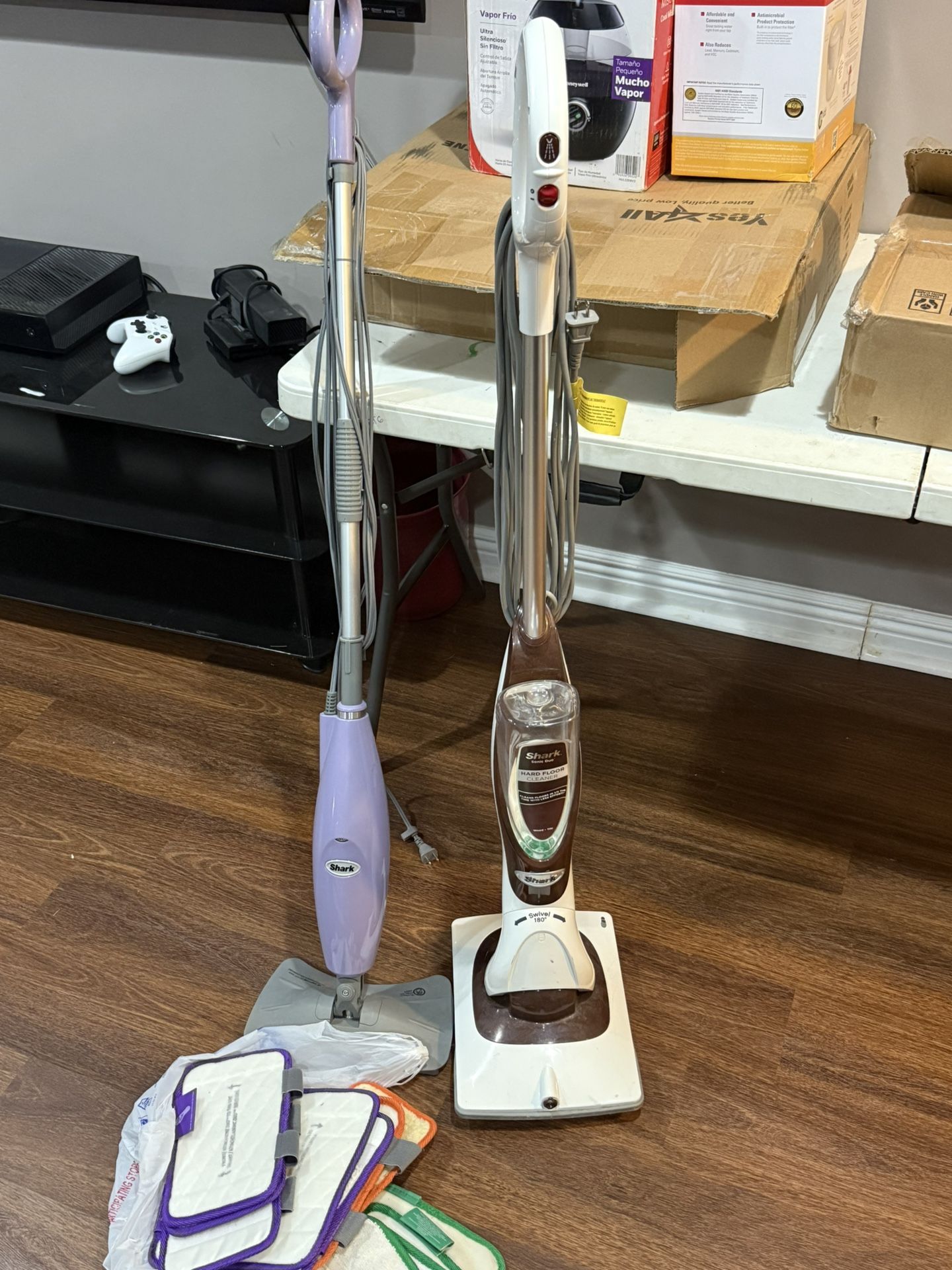 Hardwood Floor Cleans