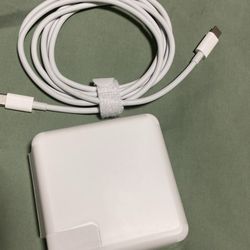 Fast Charger for MacBook Pro/Air, iPad, Samsung, and More