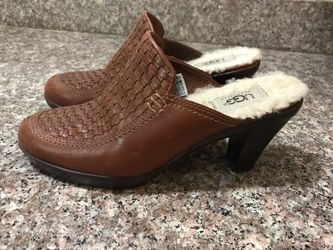 Ugg leather sample shoes size 7