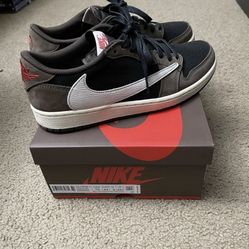 Jordan 1 Travis Scott