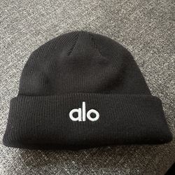 Alo beanie 