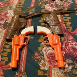 2009 legends of the Wild West cap gun and holster