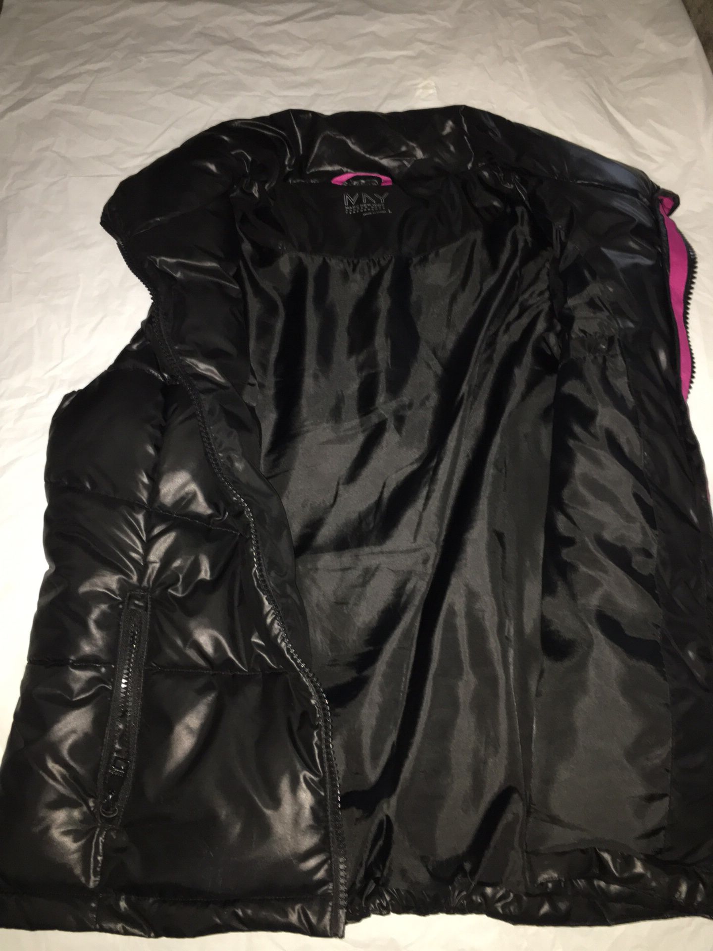 NY & Company Puffy Vest Women’s Large