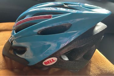 Bell Kids Bike Helmet –  Excellent Condition