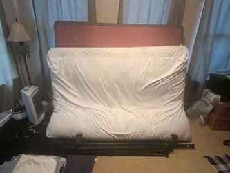 Used Queen size bed