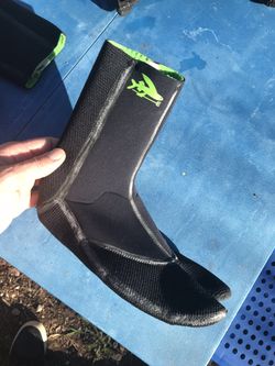 Patagonia booties size L