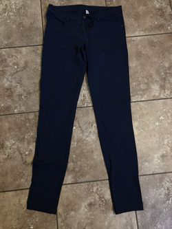 Lululemon Pants  size 6