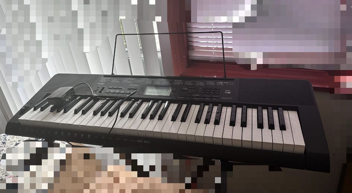 61 key Electric piano keyboard