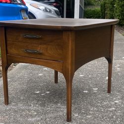 Vintage Mid Century Modern End Table 