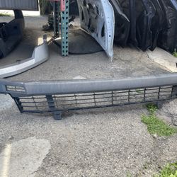 2017 - 2019 Toyota Highlander Front Bumper Lower Balance OEM