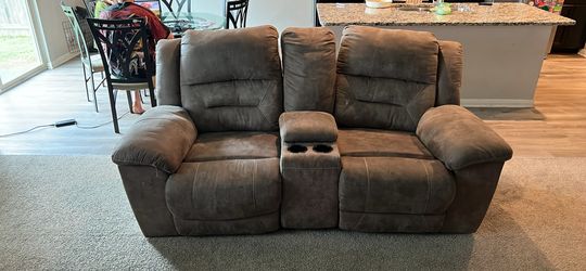 Sofa/Recliner Set