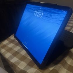 iPad Pro 128gb 13” With Apple Pencil 