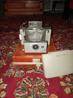 **Vintage POLAROID 103 Automatic Land Camera**