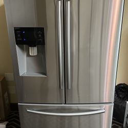 Refrigerator 