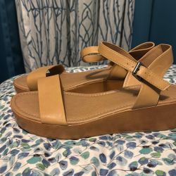Tan Size 12 Platform