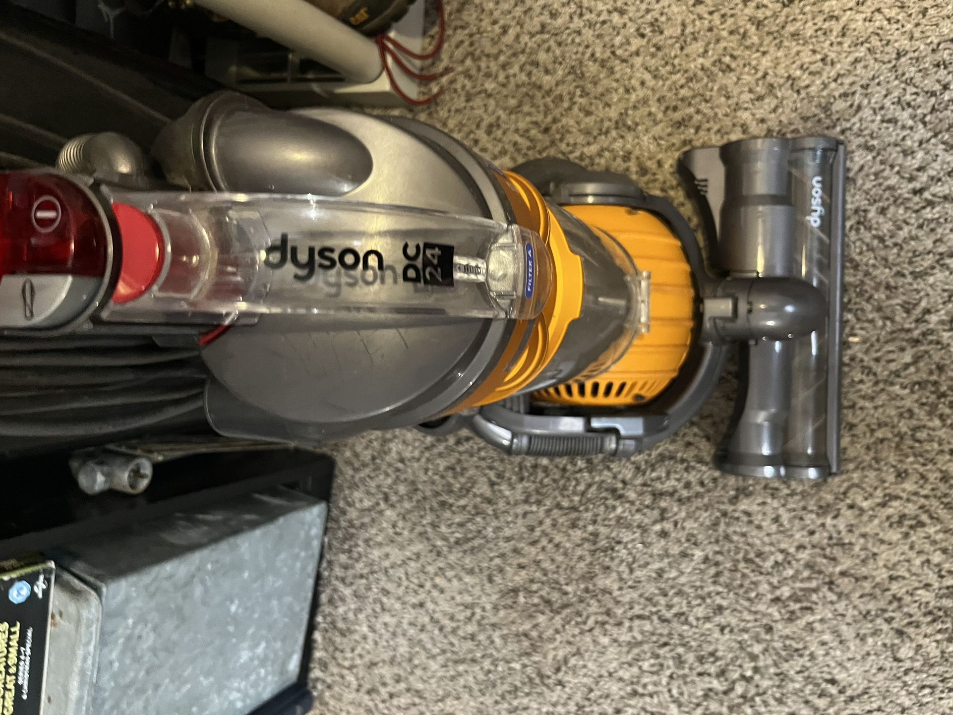 Dyson Vacuum 