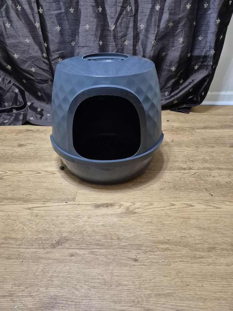 Cat Litter Box