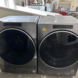 Whirlpool Washer Dryer Set
