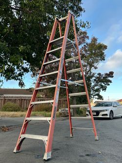 10 foot tall podium ladder