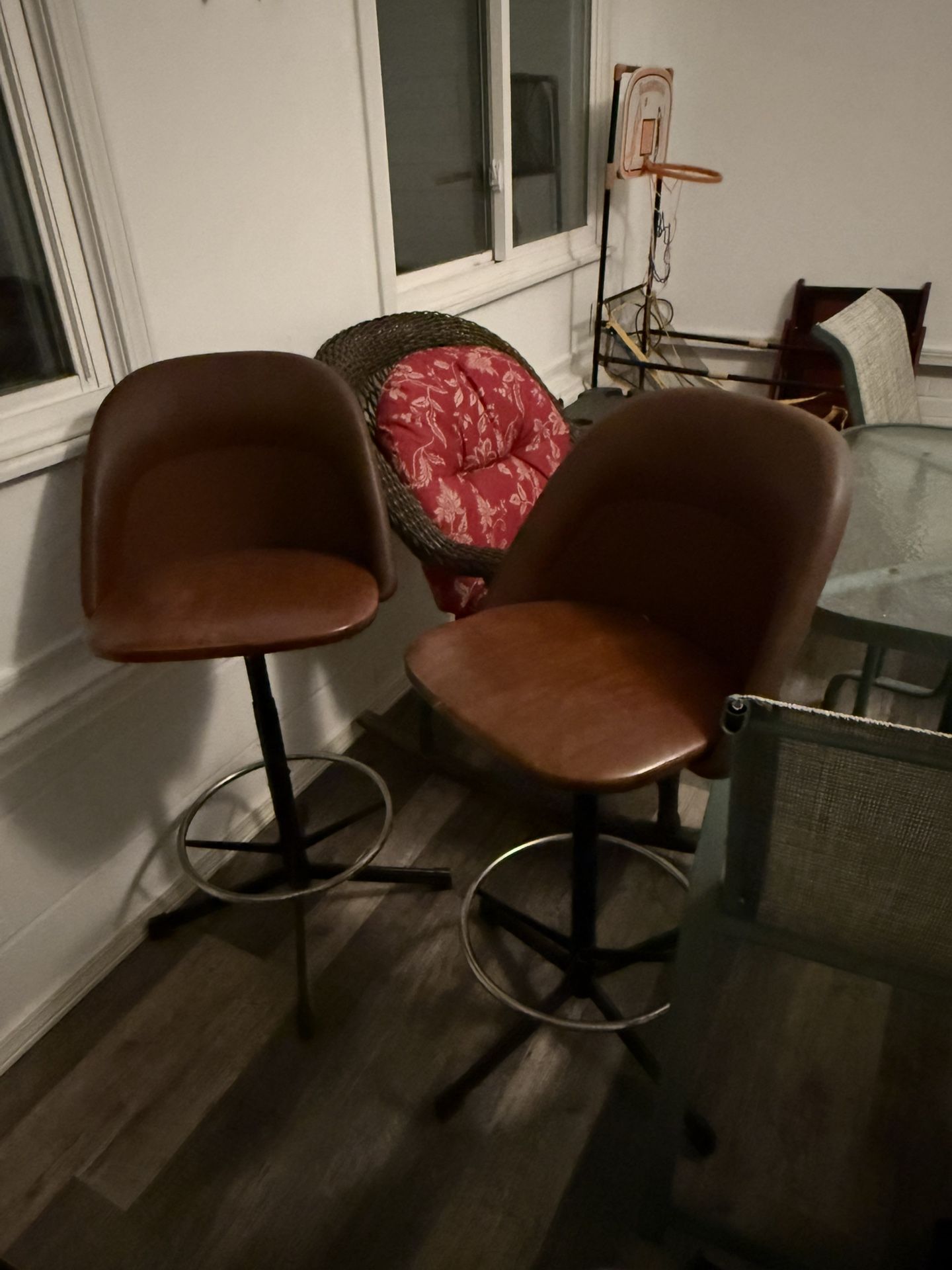 2 leather seat bar stools
