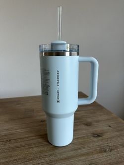 Stanley X Starbucks Spring Blue 