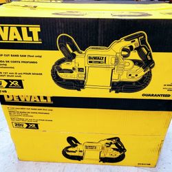 Dewalt 5in Deep Cut Band Saw. New. Battery 