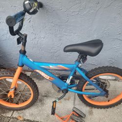 Boy's Hot Wheels Bike