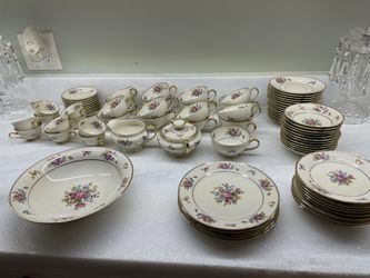 Tirschenreuth China Queens Rose Tea Coffee Set