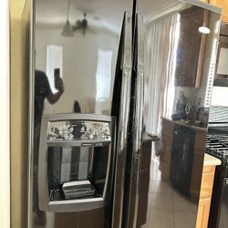 Whirlpool French Door Refrigerator 