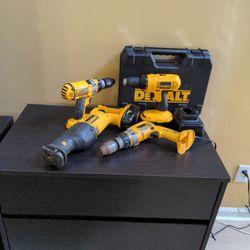 Tools DeWalt 18v 4 Items,2 Batteries And Charge