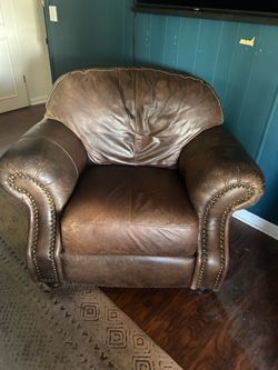 Leather chair and ottoman